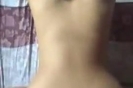 Awek melayu menangis kena paksa main jubur