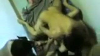 Video skodeng awek main small dalam semak