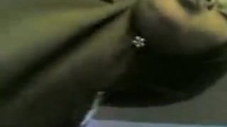 Awek tudung amput dalam pejabat