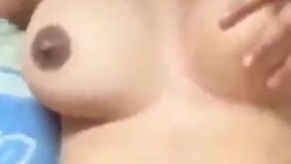 Isap tetek xxx video