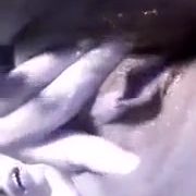 Malay makcik bertudung hisap pelir