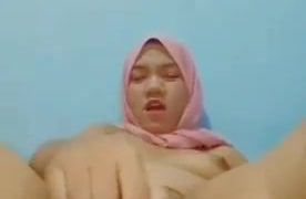 Gadis malaysia onani