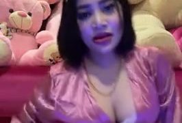 Sembang panas perempuan murahan melayu nakal