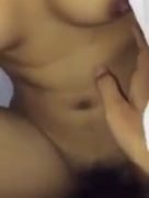 Gadis muda melayu berkaca mata dan bertudung video seks amatur