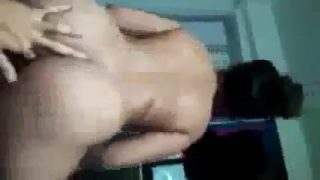 Malay milf cantik suka batang berbulu