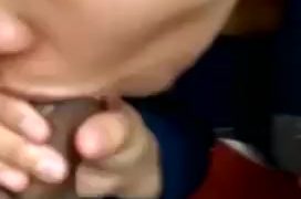 Sex oral wanita melayu dalam kereta orang yang tidak dikenali