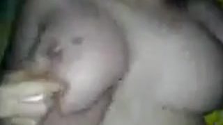 Awek tetek bulat fucking pussy