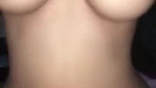 Gadis melayu menunggang teman lelaki