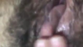 Teman wanita malaysia bermain dengan puki daranya